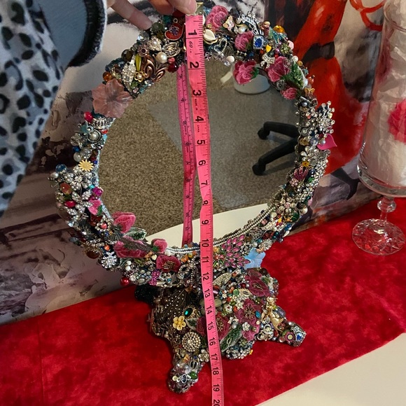 ONE OF A KIND!! Vintage Estate Large Embellished Standing Mirror - Picture 10 of 14